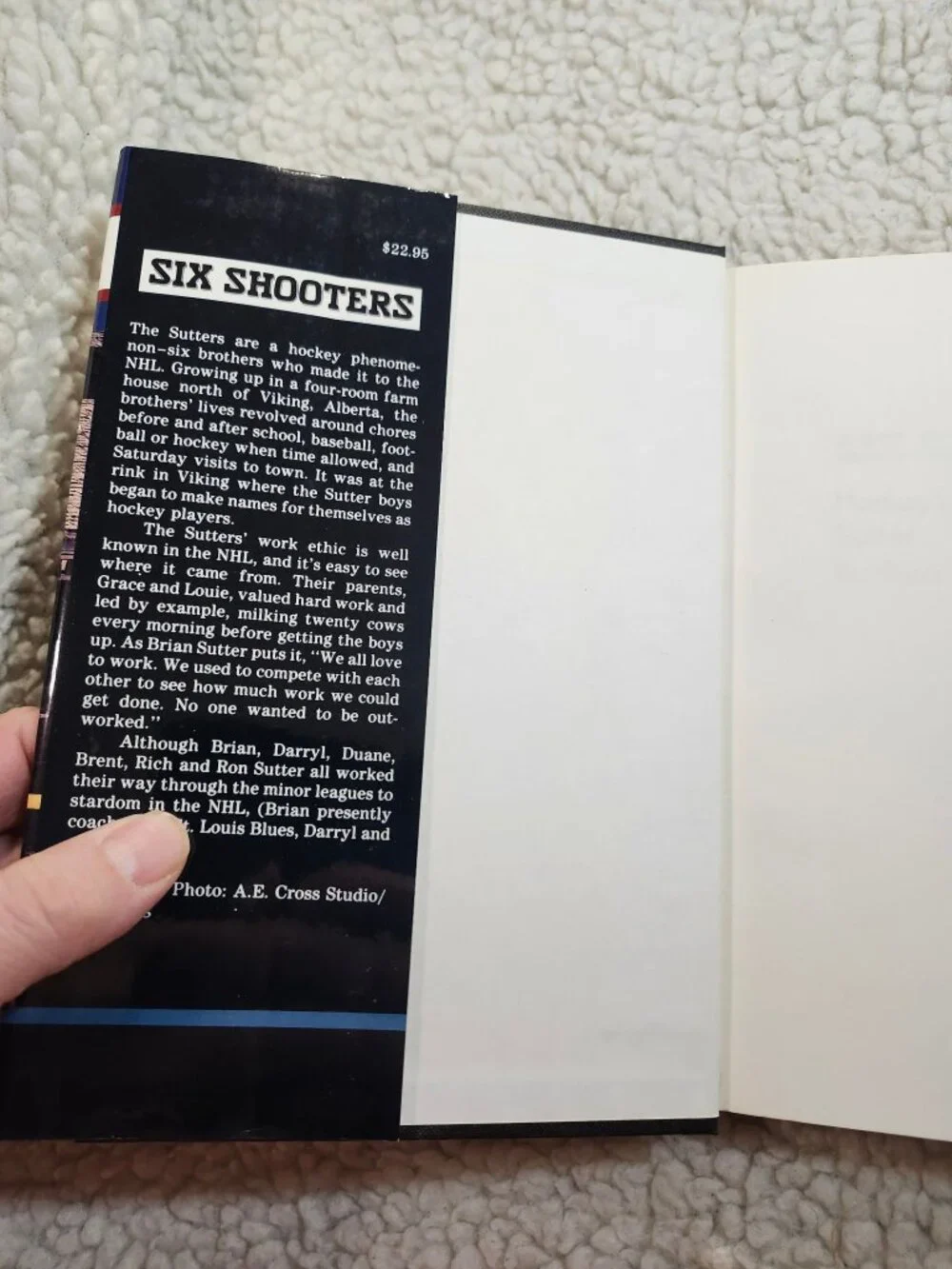 Six Shooters Hockeys Sutter Brothers Dean Spiros Hardcover 1990 Sports Biography - Picture 2 of 15